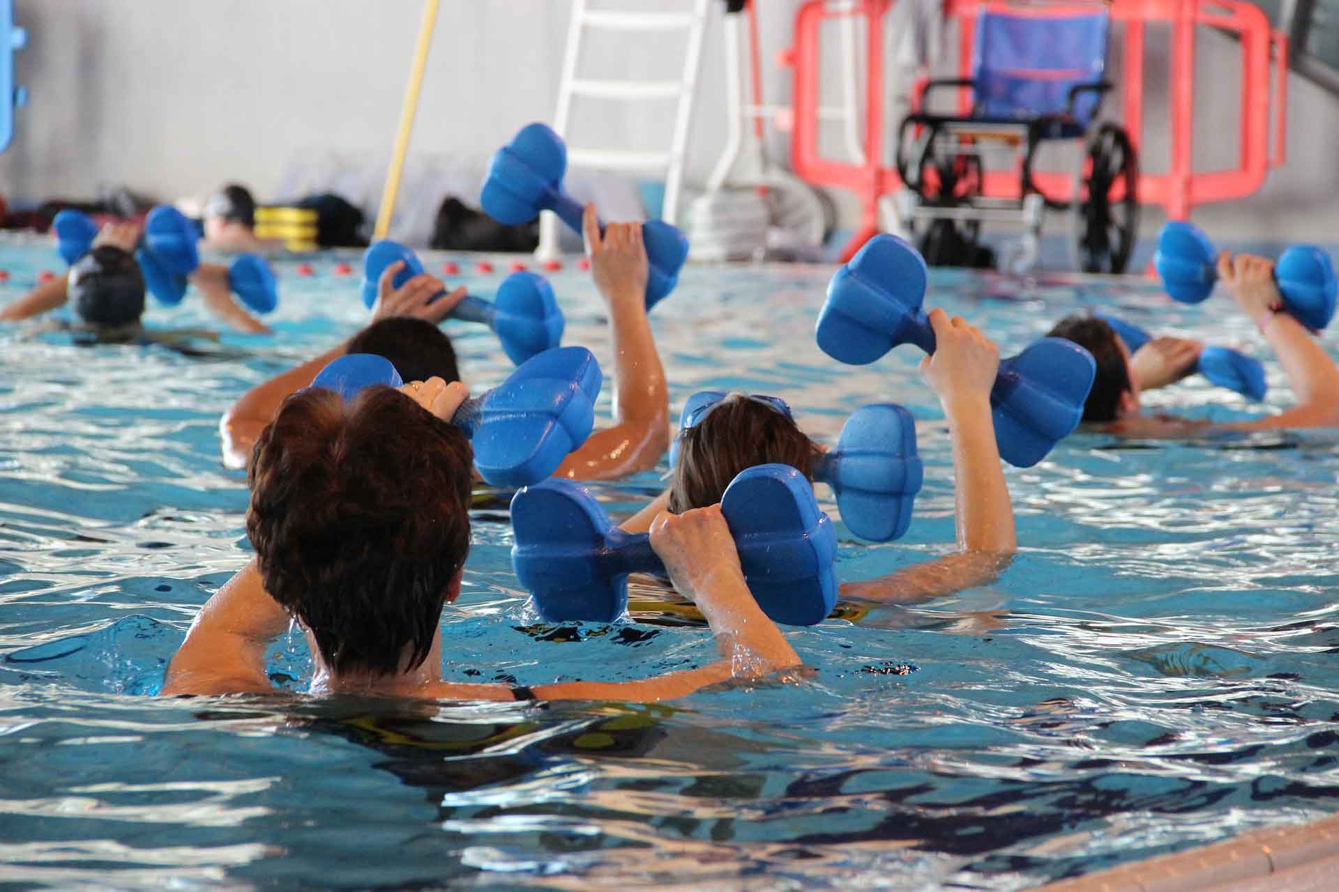 8جلسه ورزش در آب بانوان